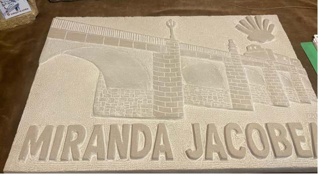 Miranda Jacobea esculpido en piedra