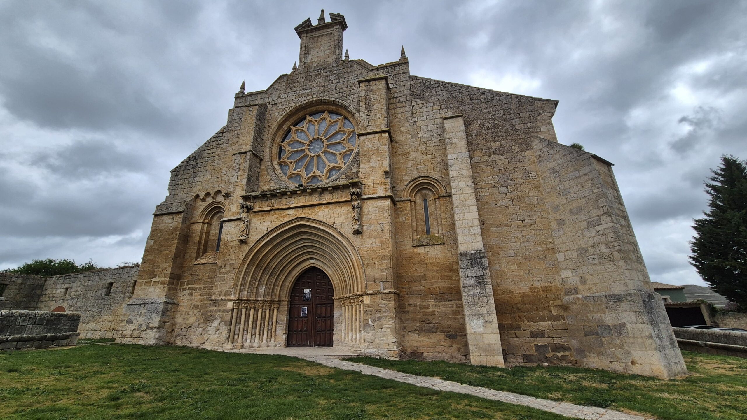 F4 Colegiata de Santa María del Manzano_12-04-2026